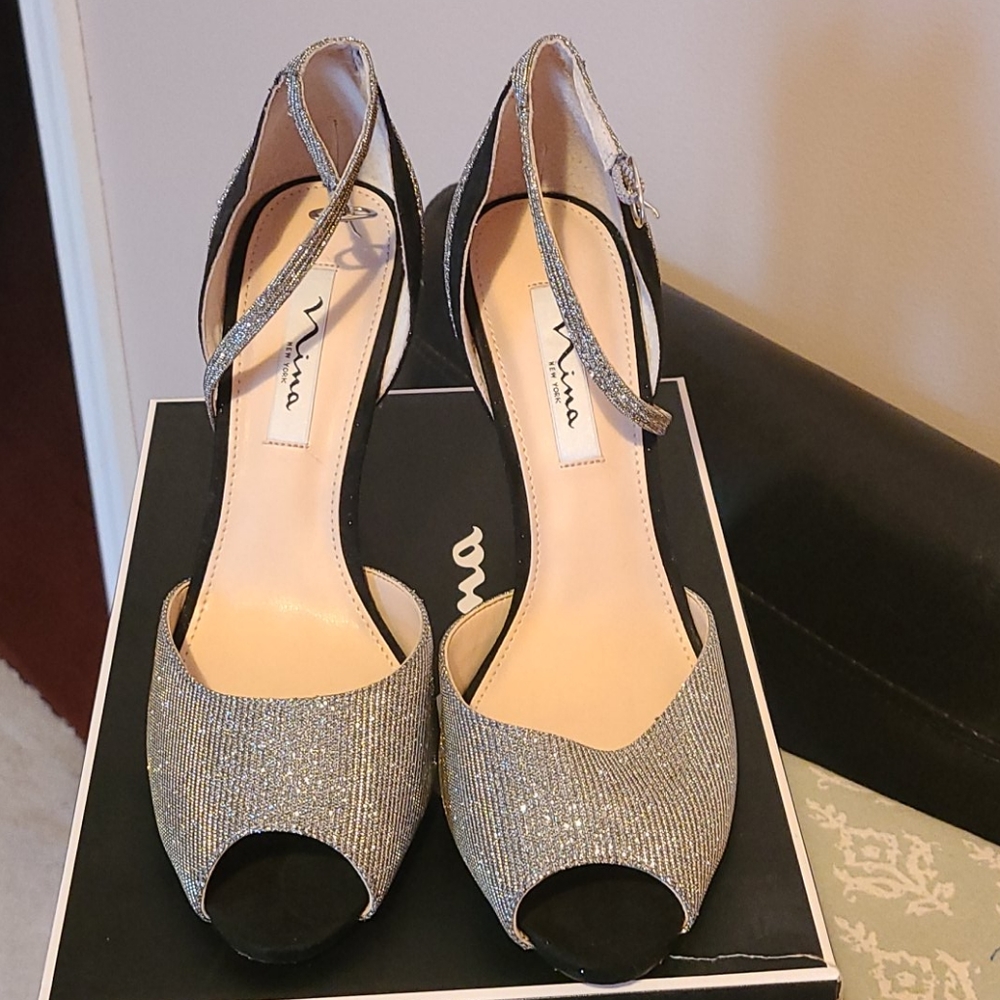 Nina Silver shoes size 10M US. EUR 40.5